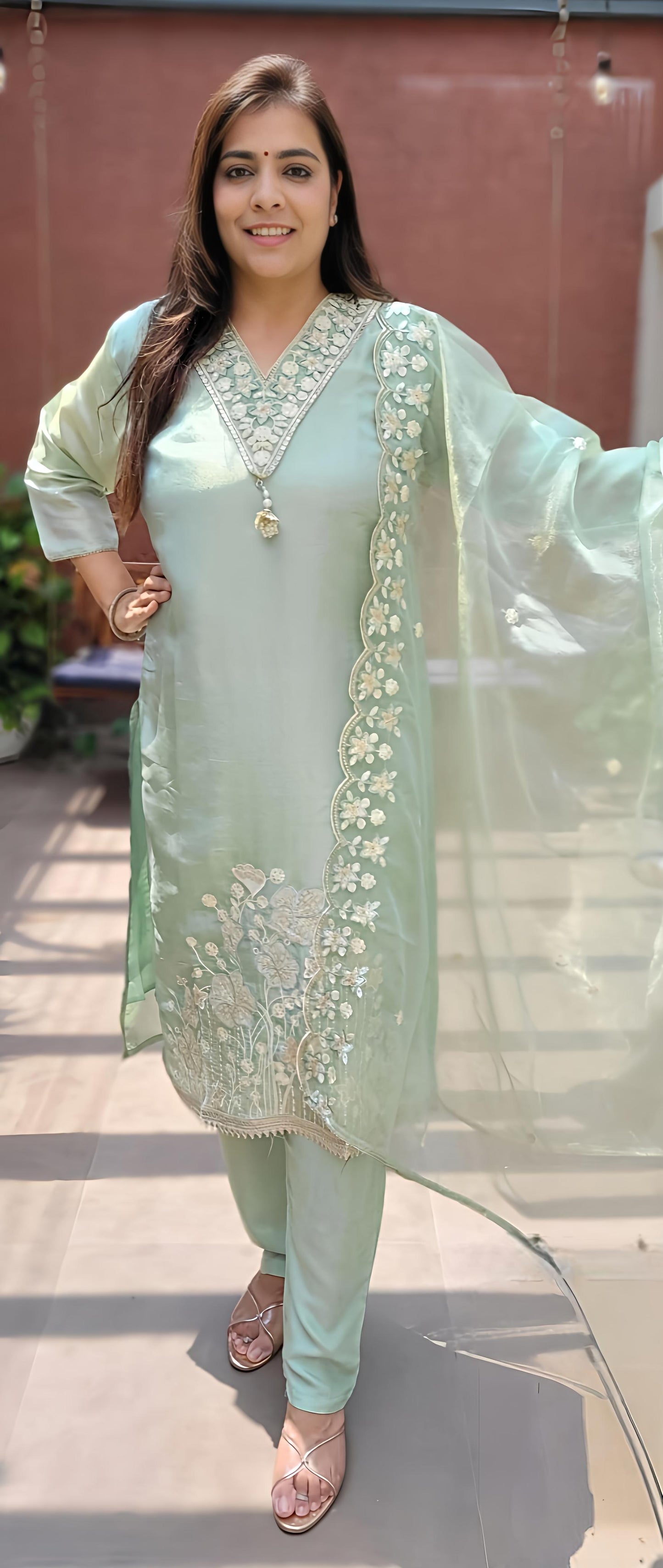 Pista Green on Tissue Shimmer