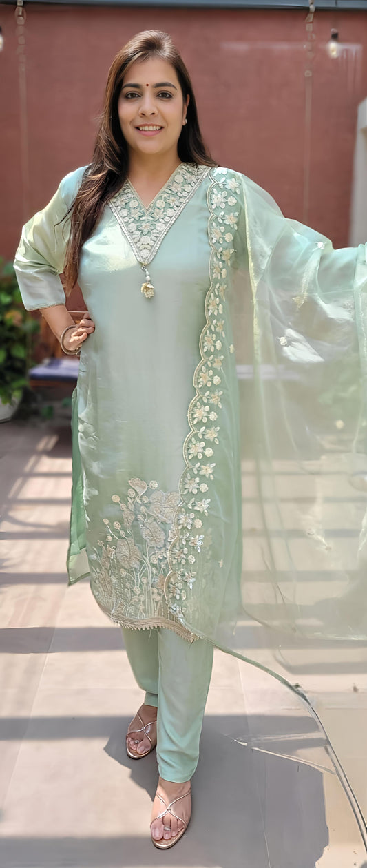 Pista Green on Tissue Shimmer