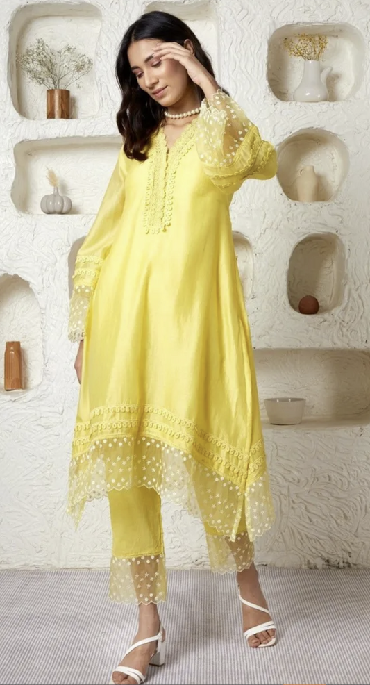 YELLOW CHANDERI ASYMMETRIC KURTA WITH PANTS